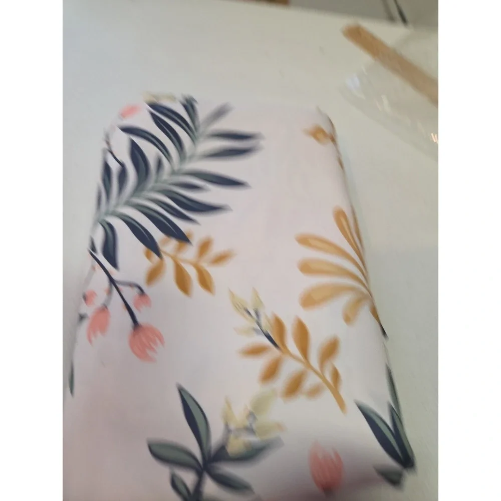 60in X‎ 102  Cloth Pineapples And Flowers  Floral Tablecloth Hawaiian Summer....